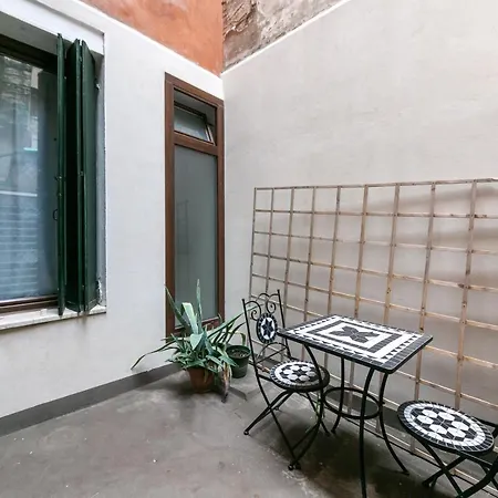Rialto 707 Nocleg ze śniadaniem 4*