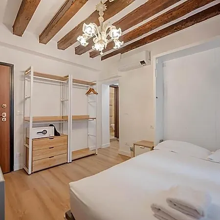 Rialto 707 Nocleg ze śniadaniem