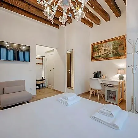 Rialto 707 Oda ve Kahvaltı Venedik