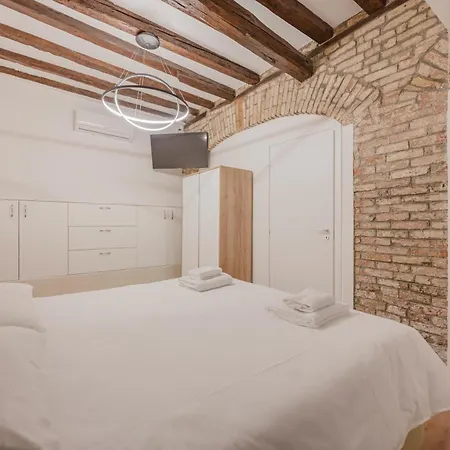 Rialto 707 4* Venedig