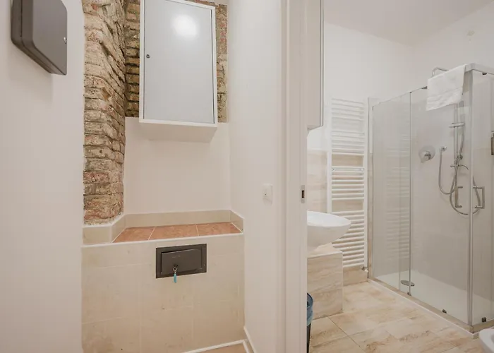 Rialto 707 Bed & Breakfast 4*