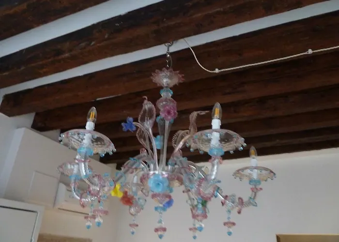 Rialto 707 Bed & Breakfast 4*